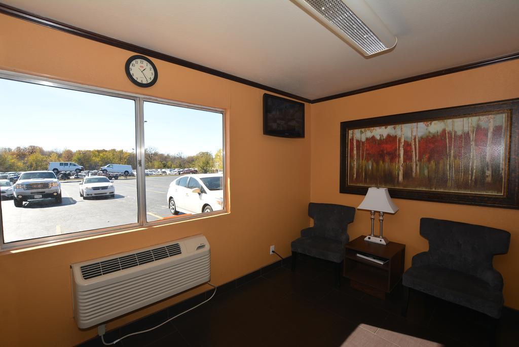 Super 8 By Wyndham Midwest City Ok Exteriér fotografie