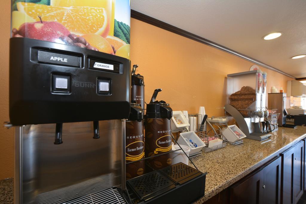 Super 8 By Wyndham Midwest City Ok Exteriér fotografie